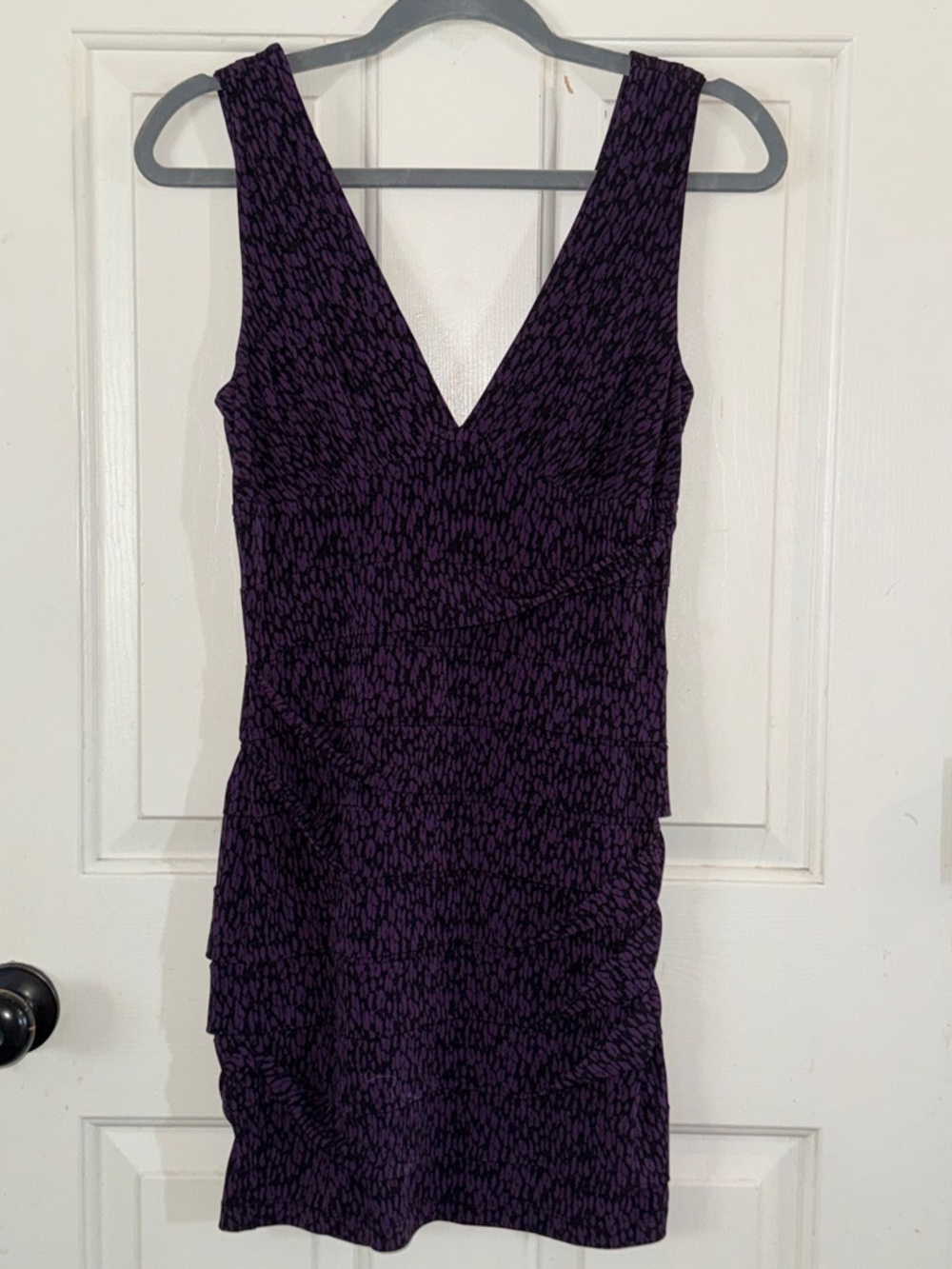 * BCBG Sleeveless V-Neck Purple Patterned Bodycon Dress
